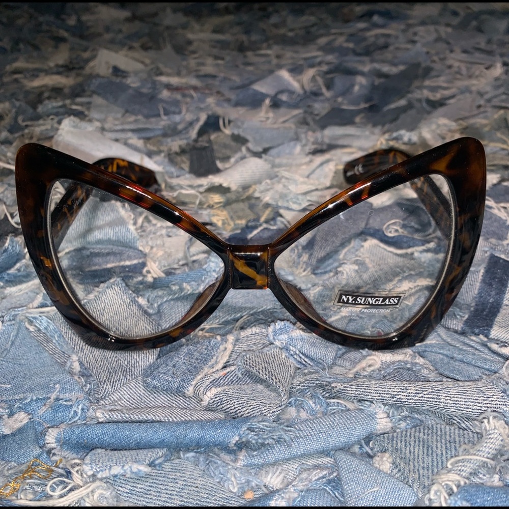 Eyeglasses